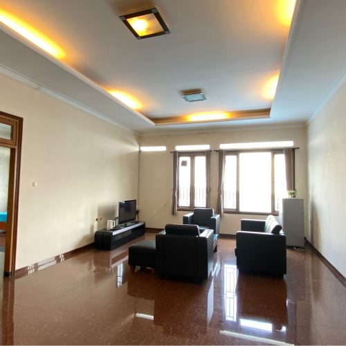 Executive Cottage